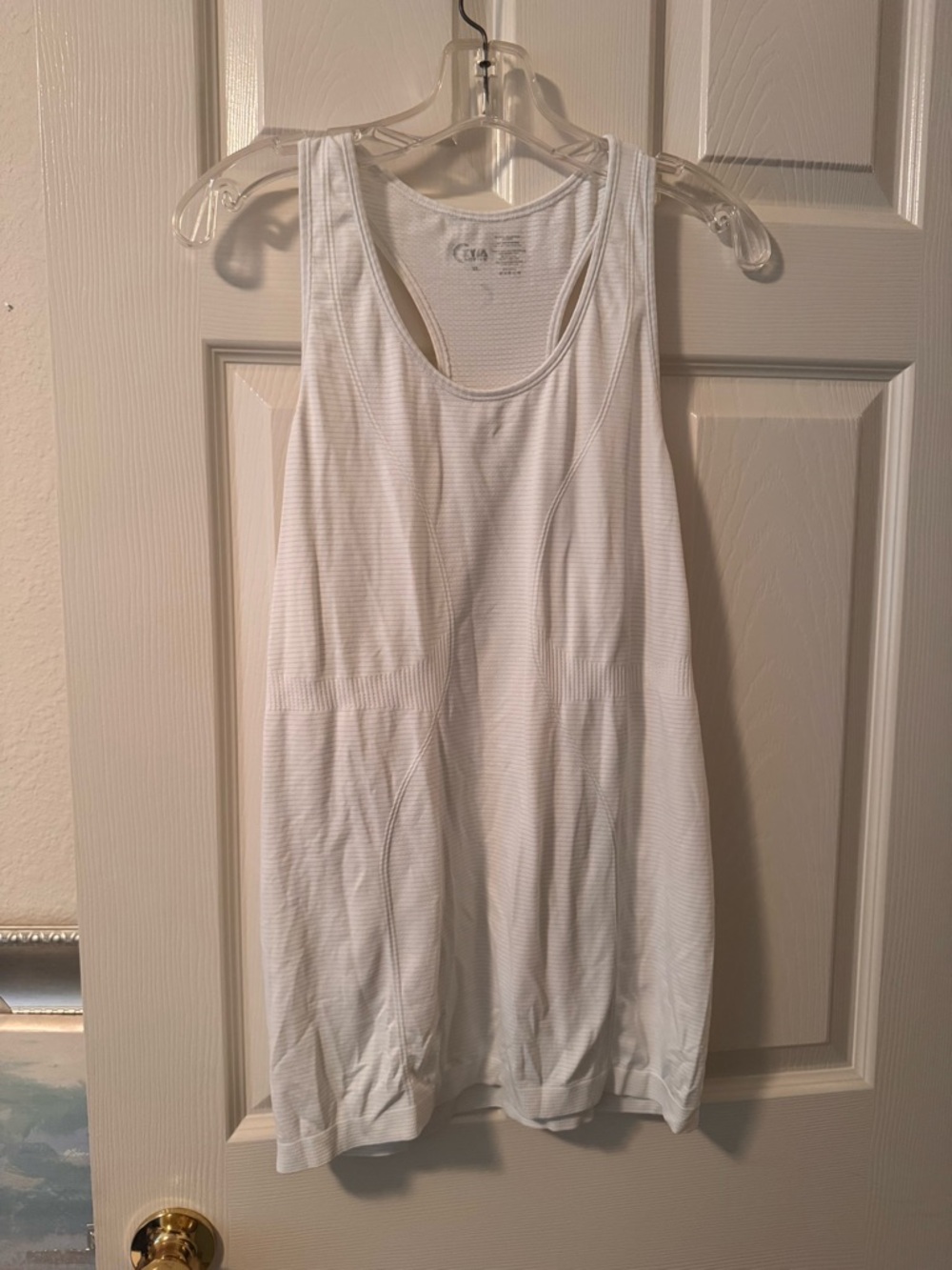 Zyia Active Women’s White Racerback Tank Top-XL, worn once